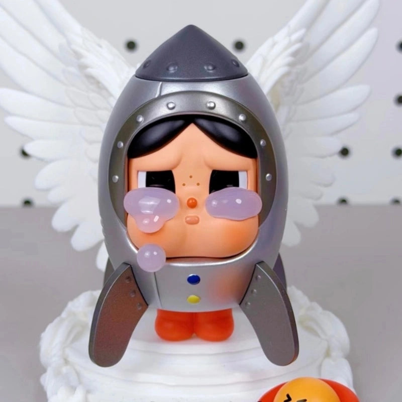 Crybaby CRYING TO THE MOON THE SPACE TRAVELLER Open Box Sealed Bag Secondary image